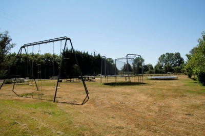 aire de jeux et trampolines